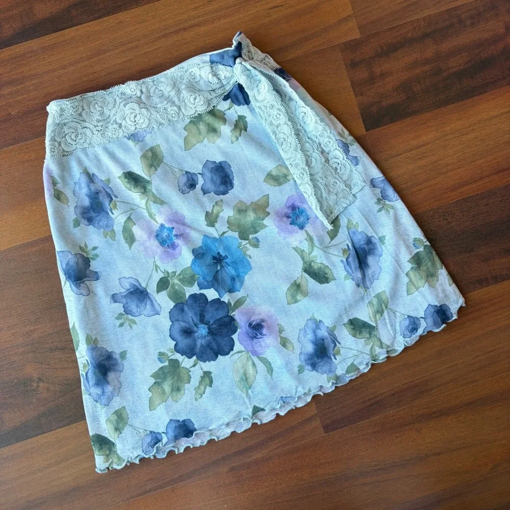 Cherokee Girls Light Blue Floral Mesh Mini Skirt Lace Waist Lettuce Hem 6/6X USA